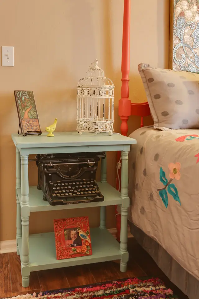 Colorful Guest Bedroom — photo 2 of 7