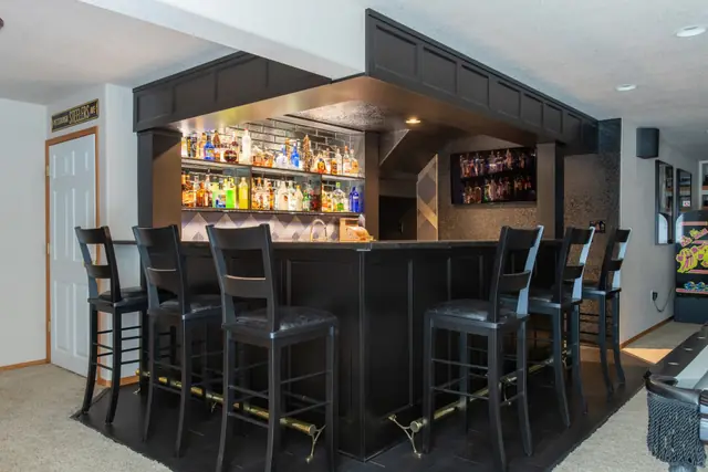 In-Home Bar — photo 2 of 24