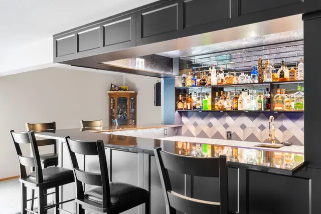 In-Home Bar — photo 22 of 24