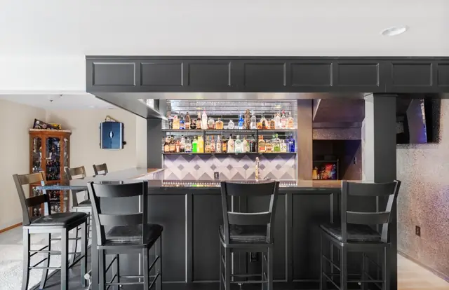 In-Home Bar — photo 23 of 24