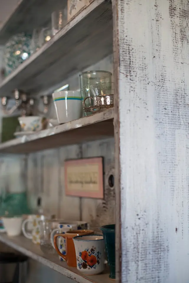 Renovated Salon Waxafras — photo 13 of 15