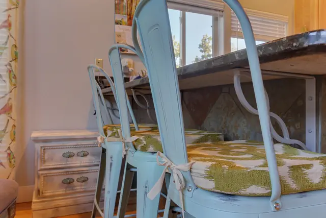 Repurposed Eclectic Living — photo 4 of 10