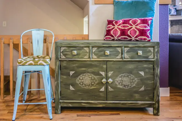 Repurposed Eclectic Living — photo 5 of 10